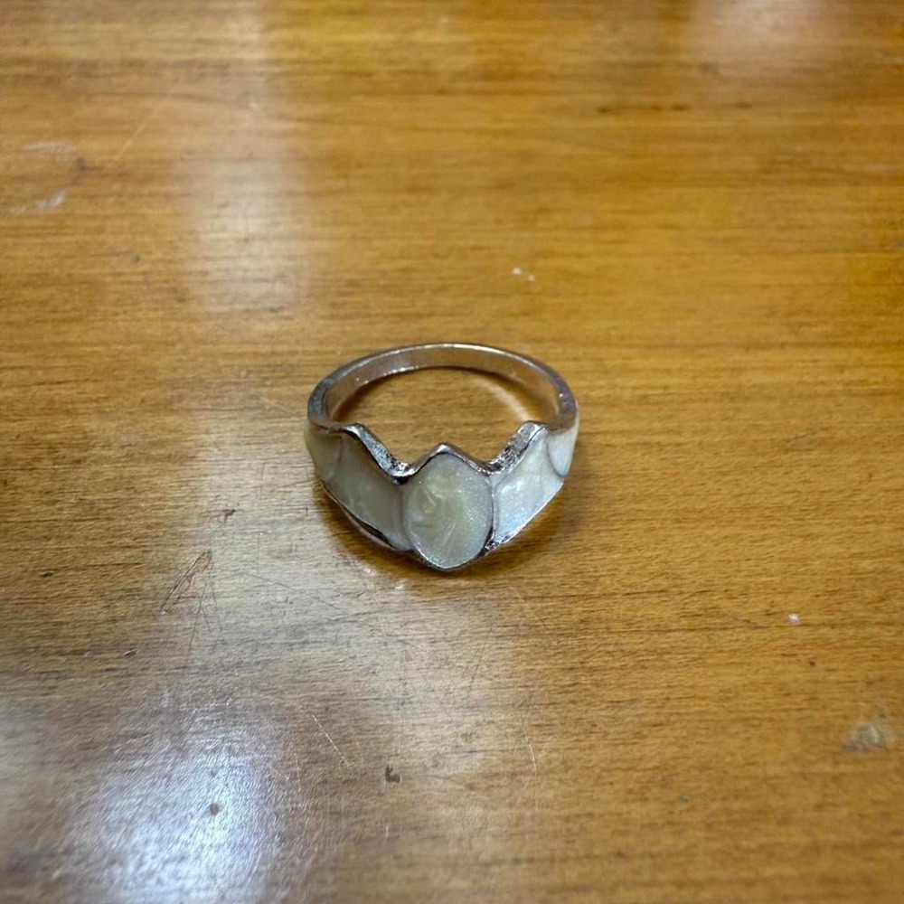 Silver ring with a vintage vibe jewelry
